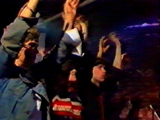Die Tödliche Doris «Super-Mom Live Concert Paris 1983, lip-synched in Berlin 1984»